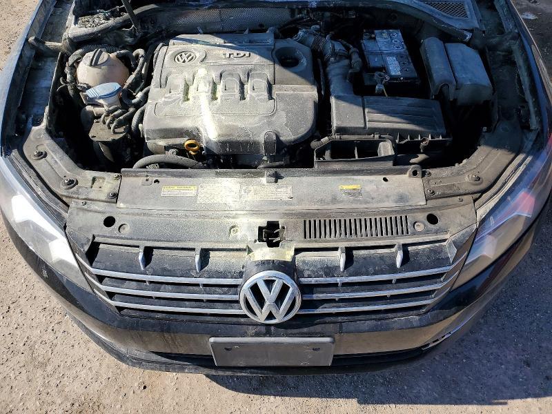 2015 Volkswagen Passat sel