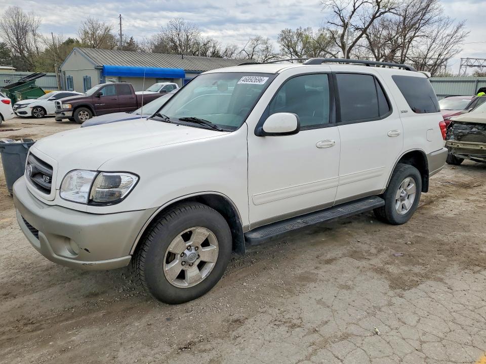 2004 Toyota Sequoia SR5