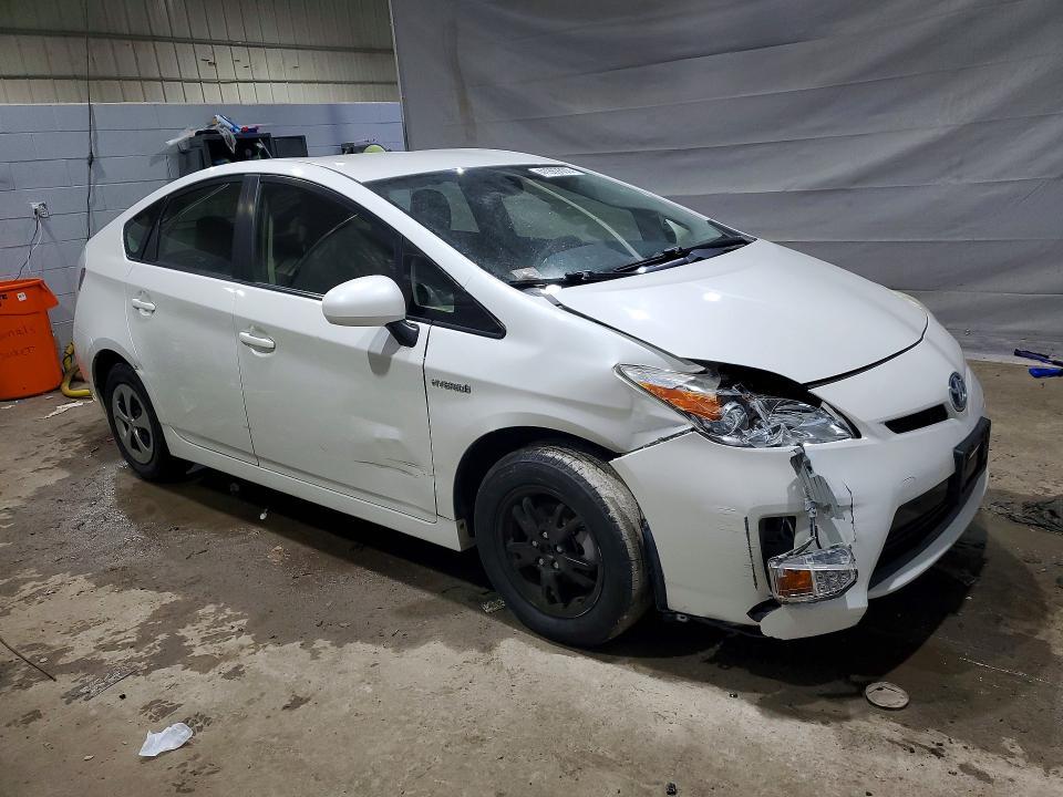 2015 Toyota Prius two