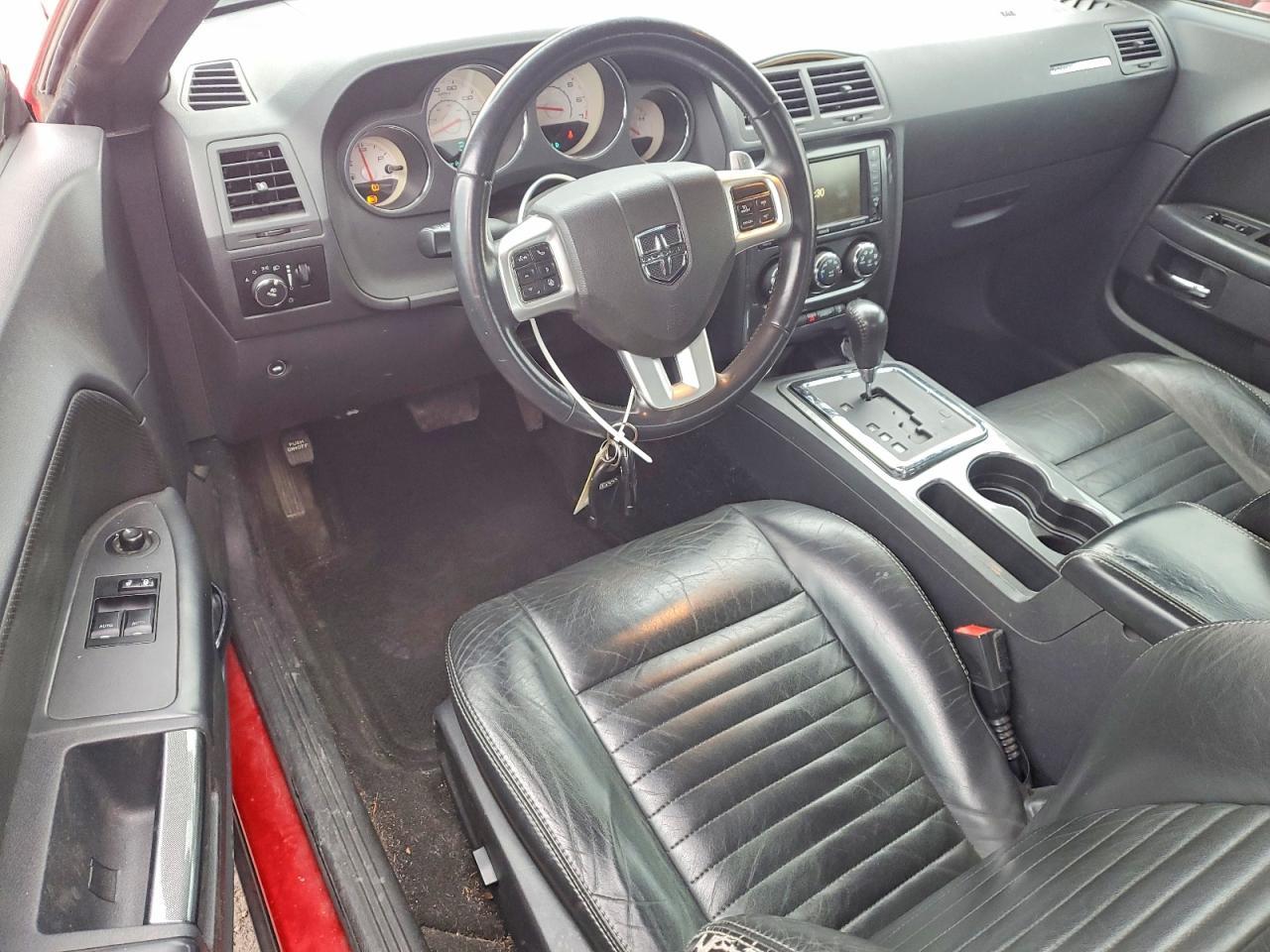 2012 Dodge Challenger sxt