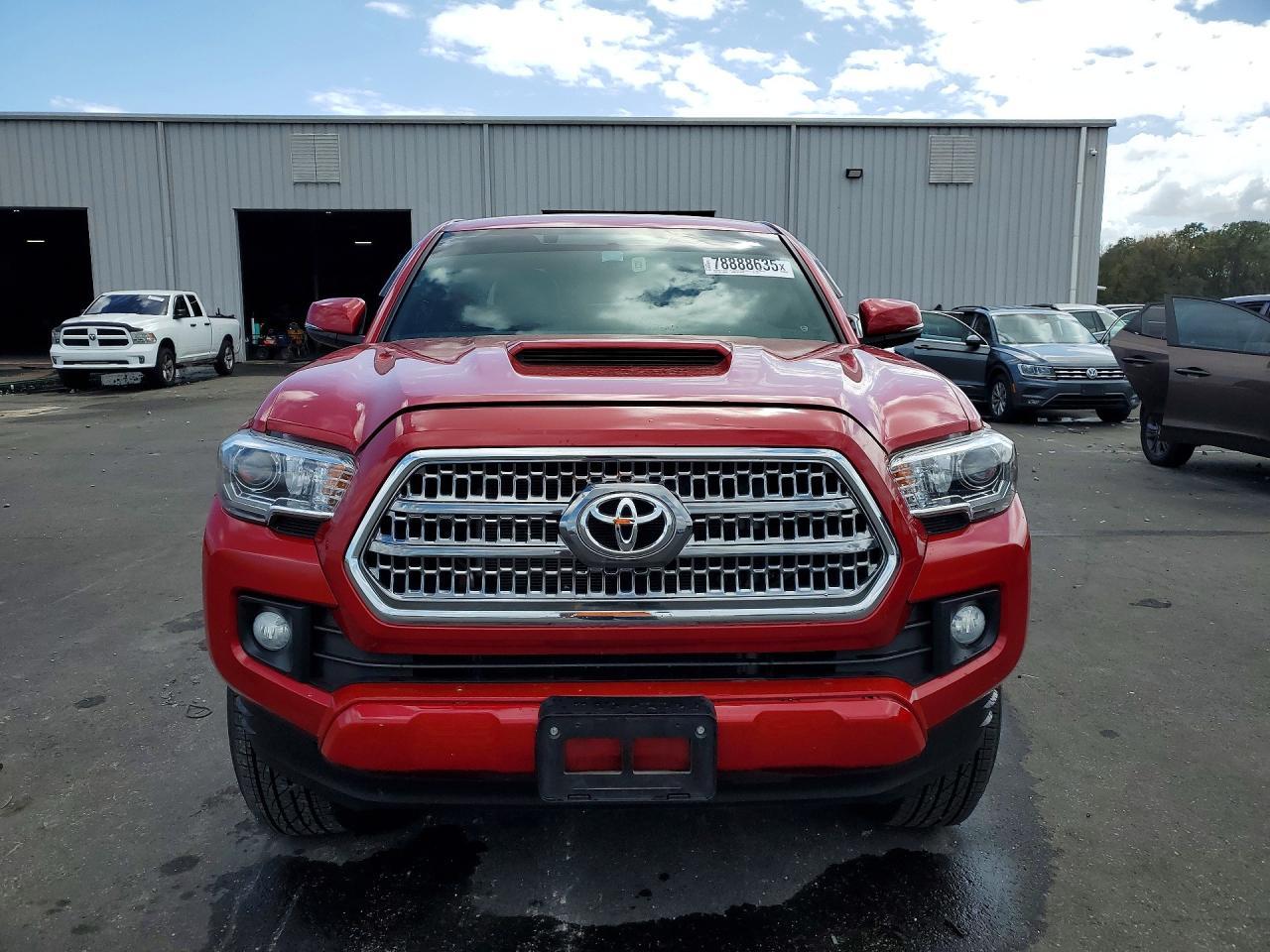 2016 Toyota Tacoma TRD Sport