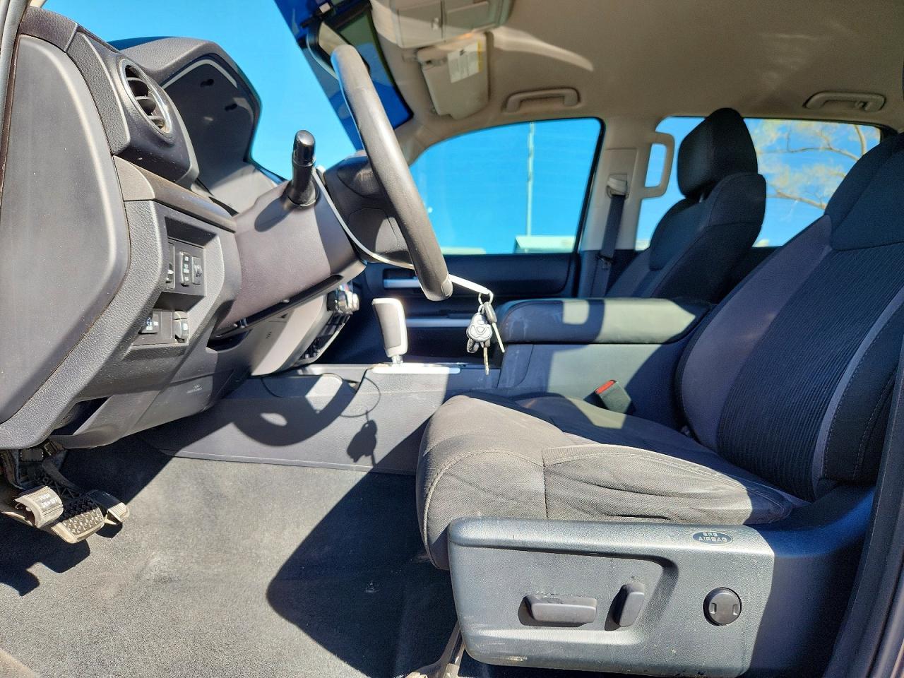 2017 Toyota Tundra SR5