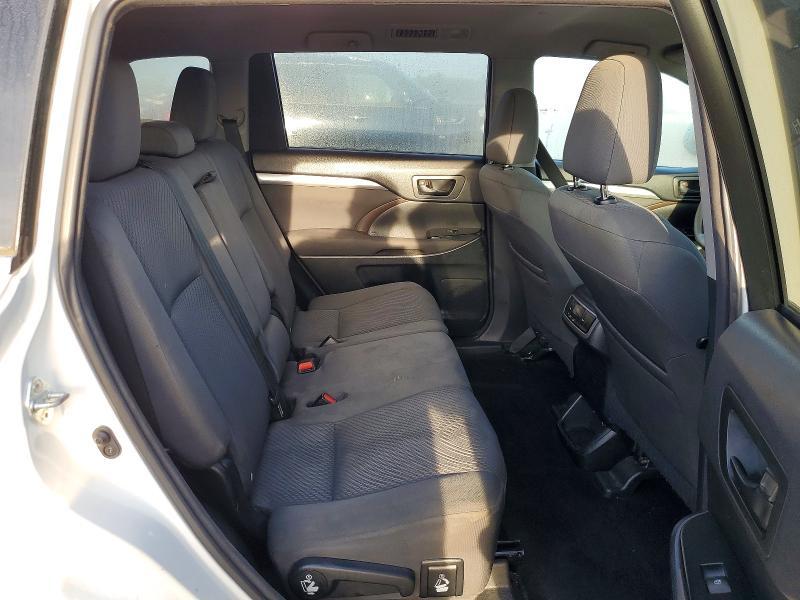 2015 Toyota Highlander le