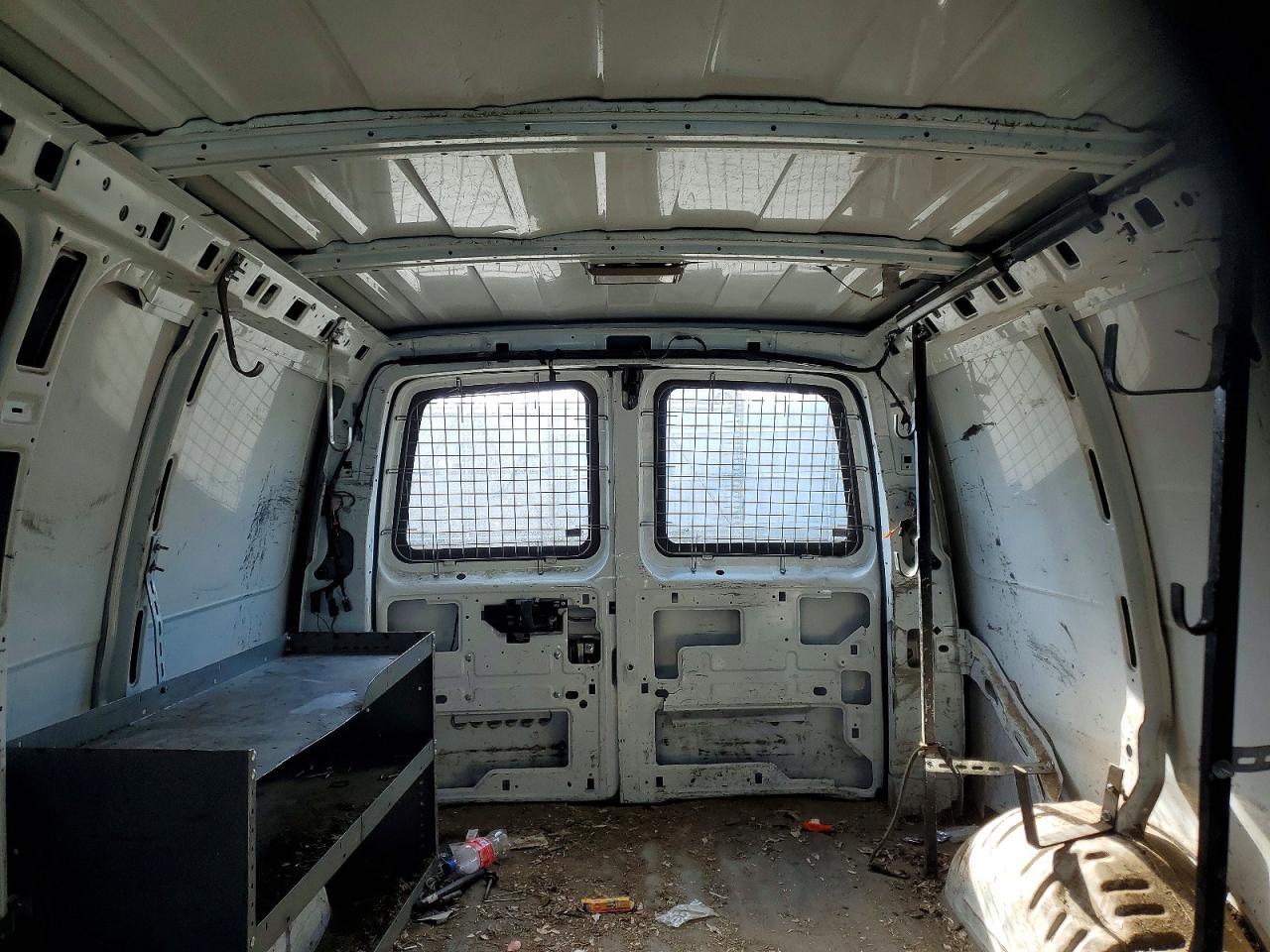 2013 Chev Express G1500