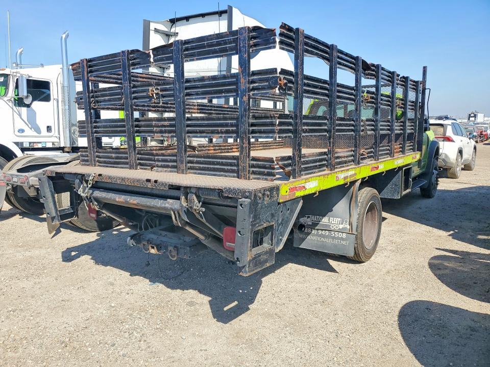 2017 Ford F450 Super Duty Flatbed Truck