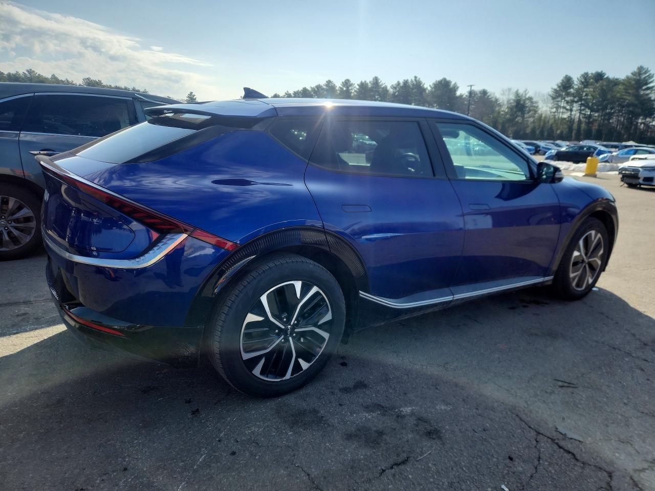 2023 KIA EV6 Wind