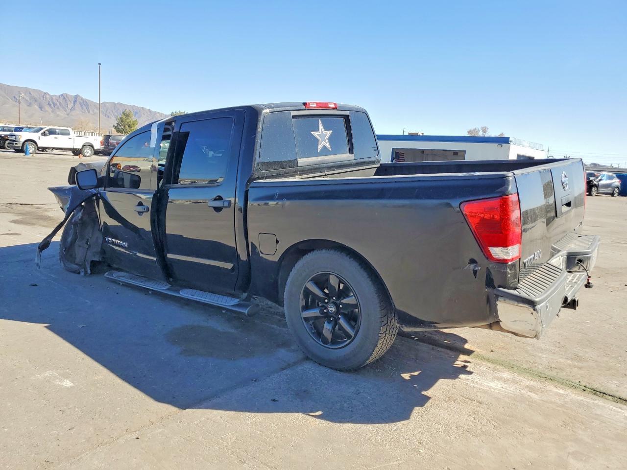 2012 Nissan Titan SV