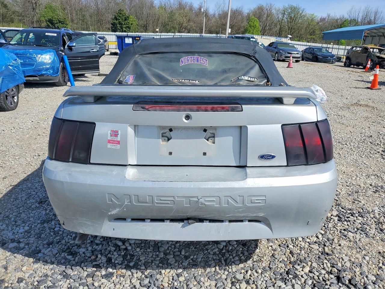2003 Ford Mustang