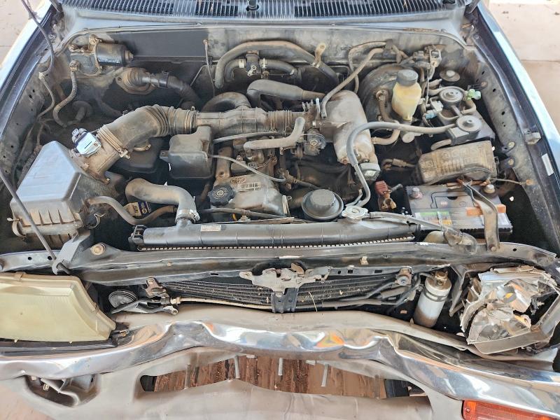 2000 Toyota Tacoma Base