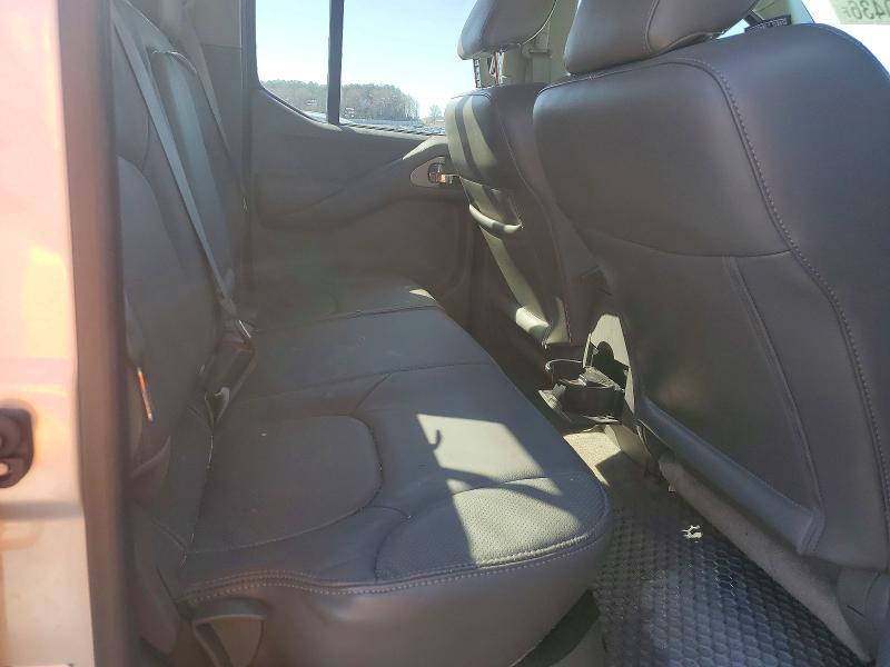 2016 Nissan Frontier SL