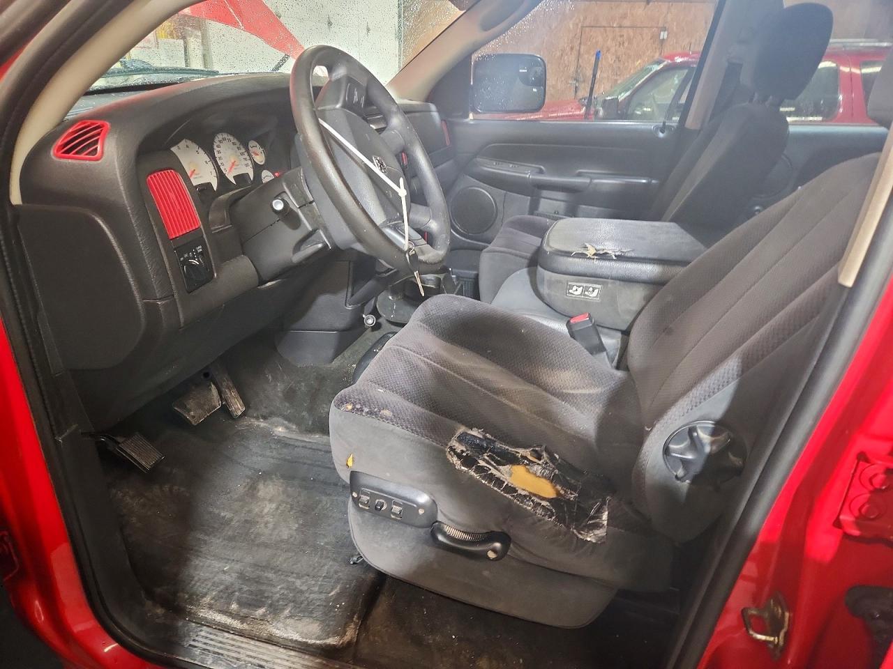 2005 Dodge RAM 1500 ST