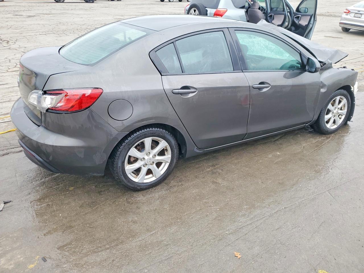 2011 Mazda 3 I