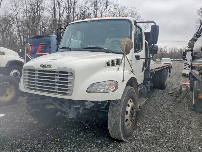 2020 Freigliner 2020 Freightliner Business Class M2 Flatbed Truck
