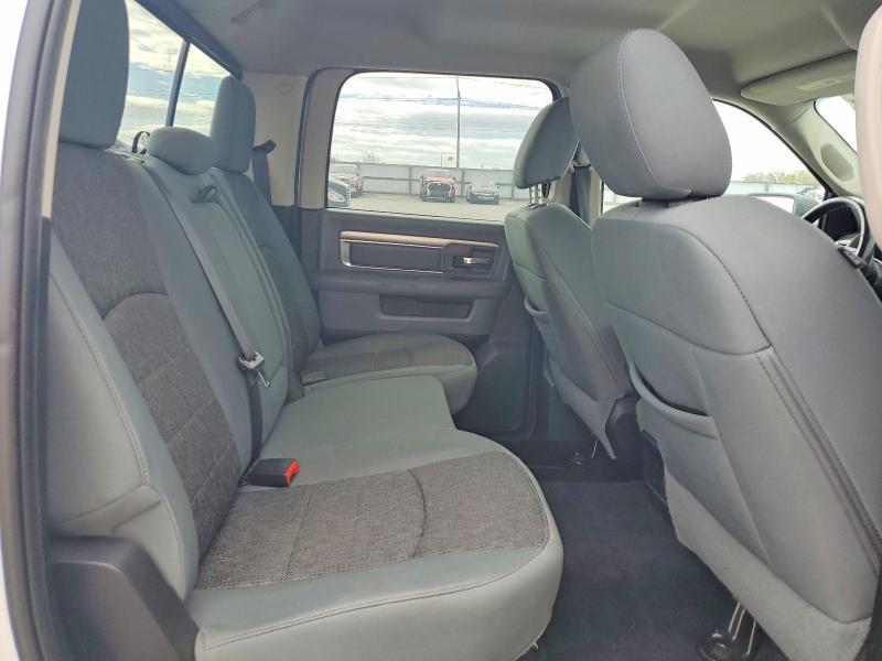 2015 Dodge RAM 1500 SLT