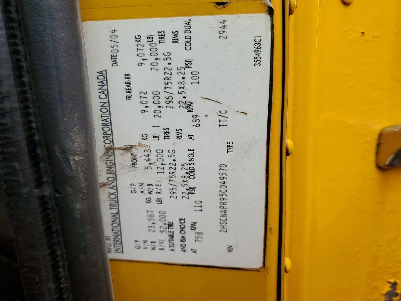 2005 International 9400I Semi Truck