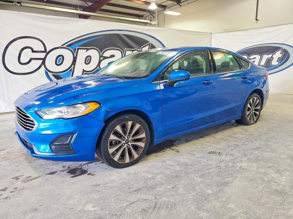 2020 Ford Fusion se