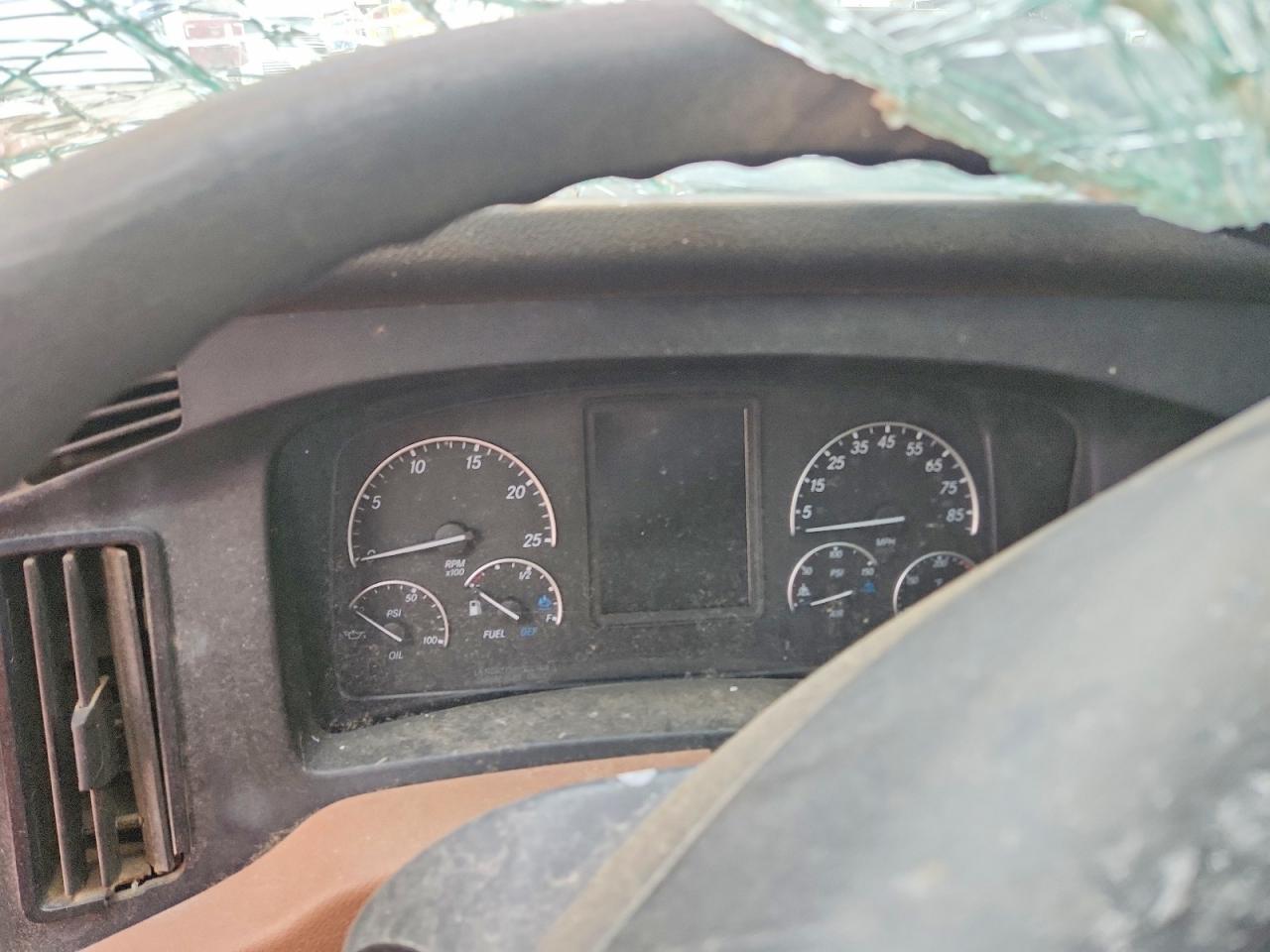 2019 Freightliner Cascadia 126