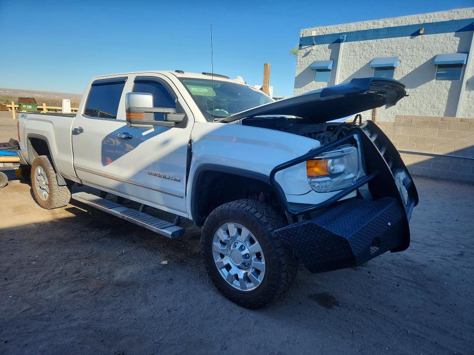 2015 GMC Sierra K2500 Denali