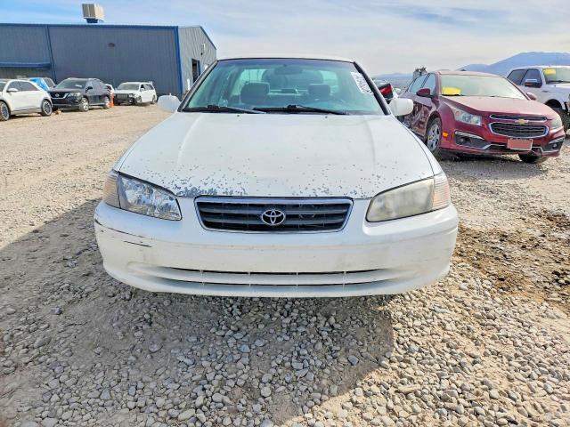2000 Toyota Camry le