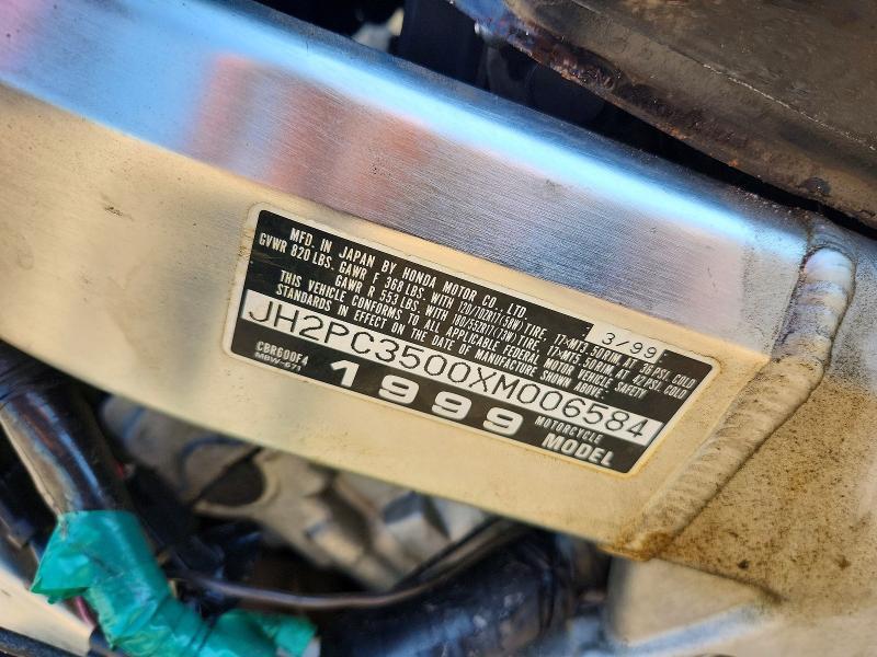 1999 Honda CBR600 F4