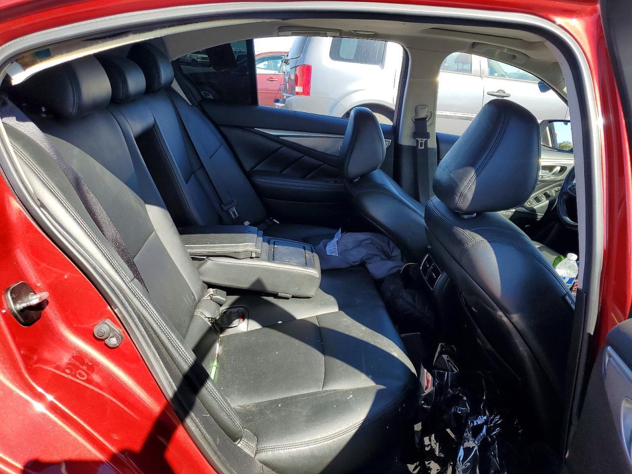 2015 Infiniti Q50 Base