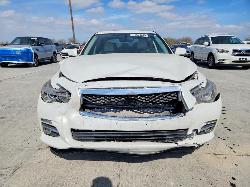 2015 Infiniti Q50 Premium