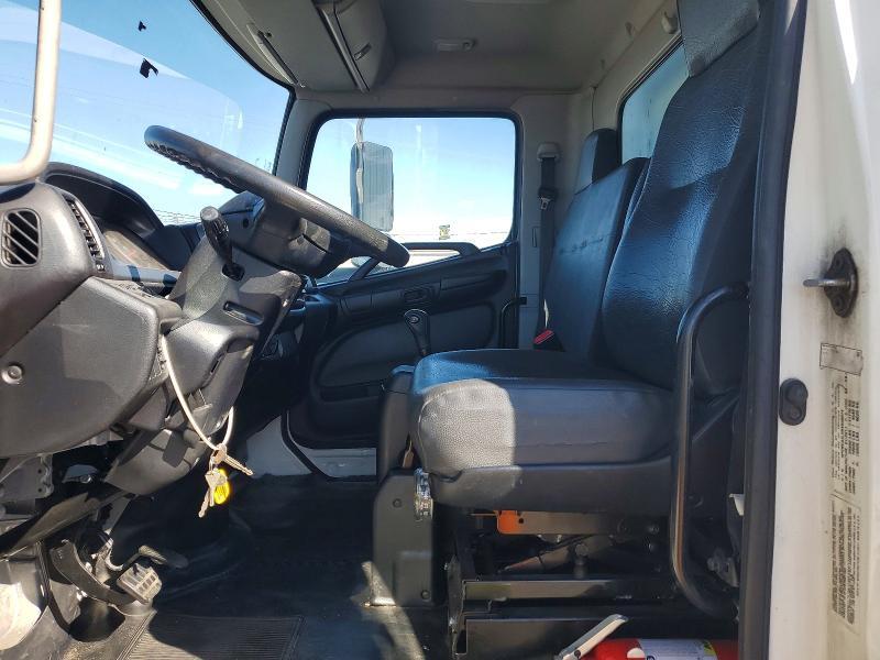 2011 Hino 258/268 BOX Truck