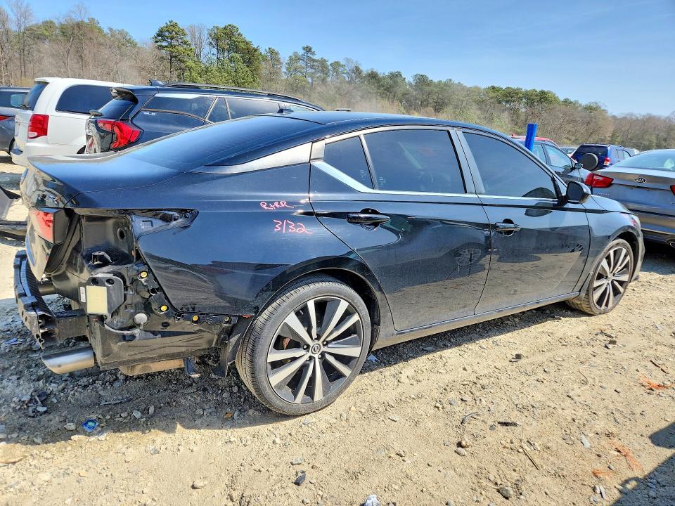 2020 Nissan Altima 2.5 sr