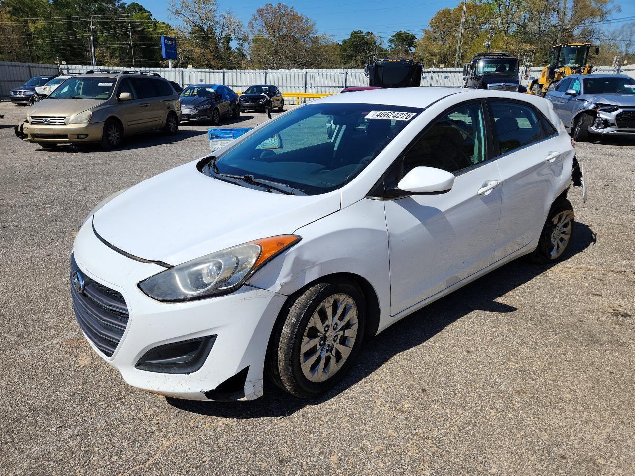 2017 Hyundai Elantra gt Base