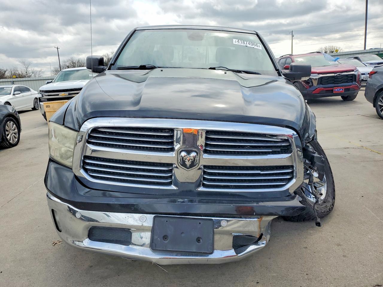 2015 Dodge RAM 1500 SLT