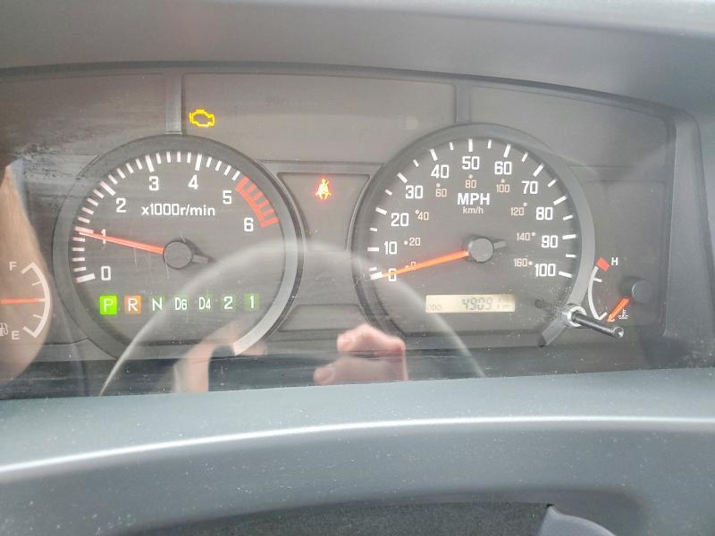 2018 Isuzu NPR HD BOX Truck