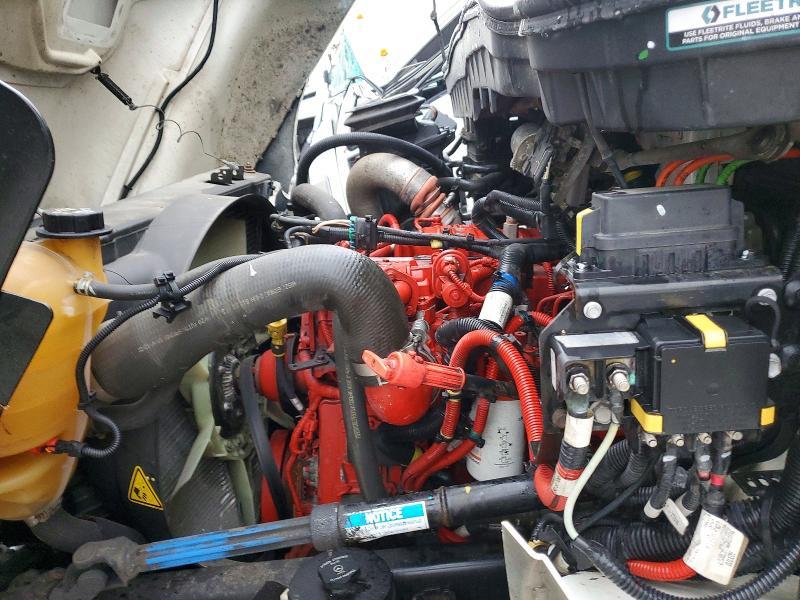 2022 International MV607 Refrigerated BOX Truck