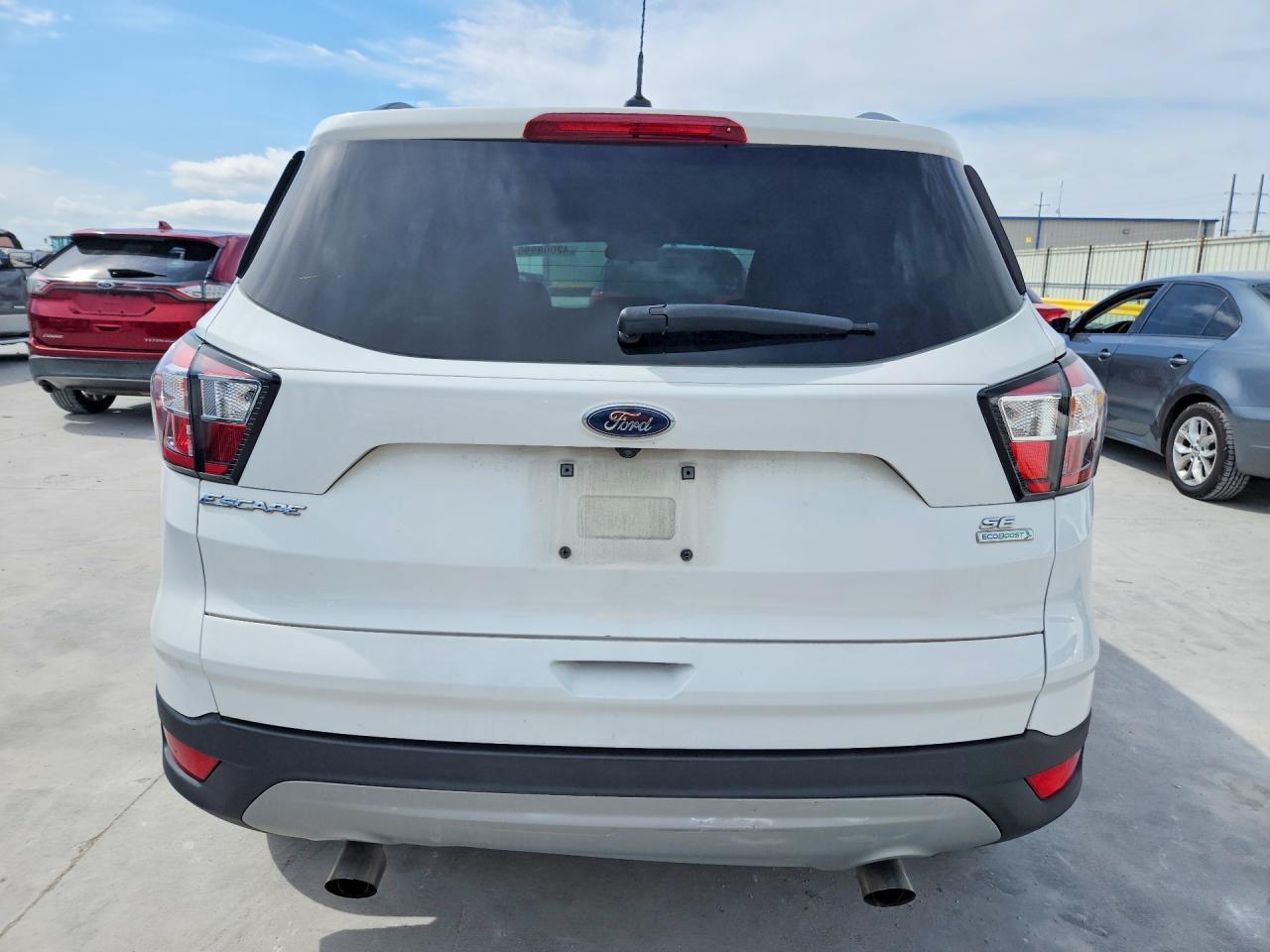 2018 Ford Escape se