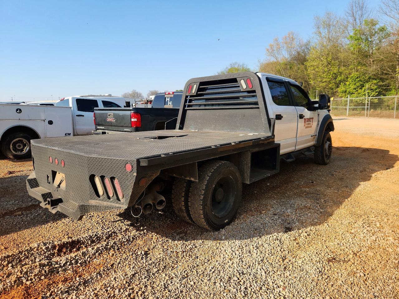 2017 Ford F550 Super Duty Flatbed Truck