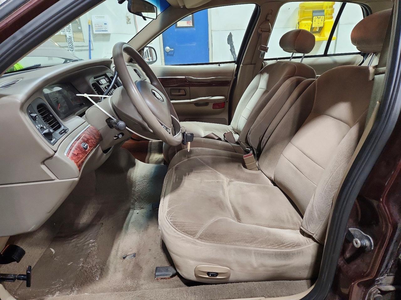 2001 Mercury Grand Marquis gs