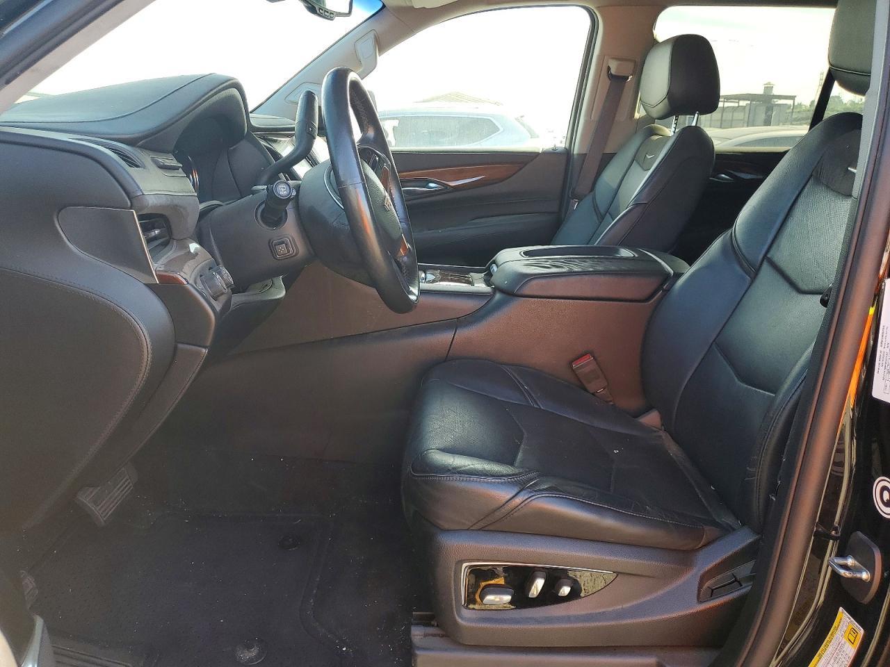 2016 Cadillac Escalade Luxury