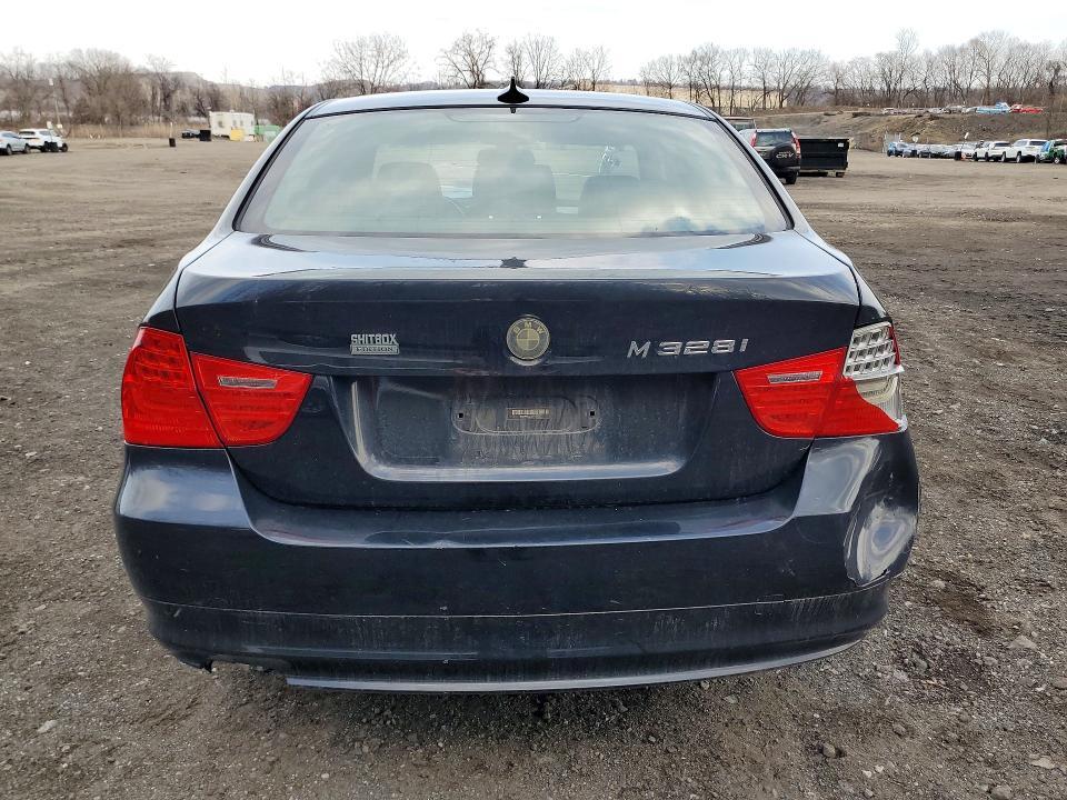 2011 BMW 328 xi Sulev