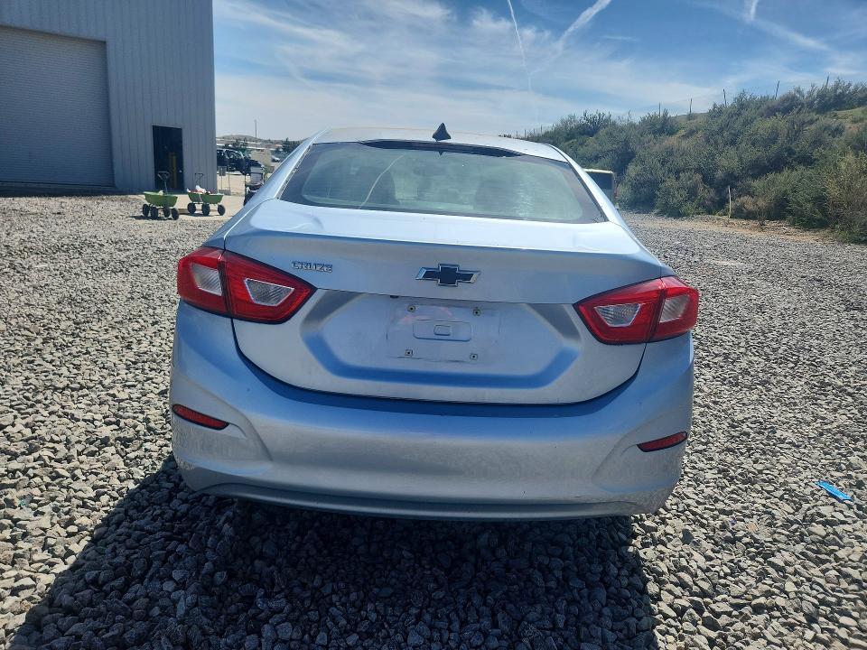 2018 Chevrolet Cruze ls