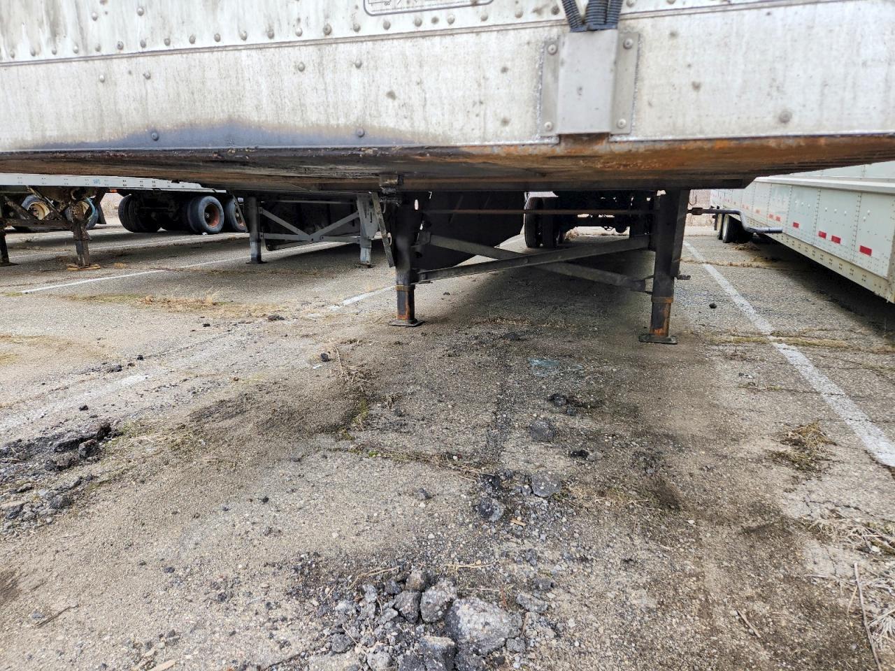2025 Utility VS2DX DRY Van Trailer
