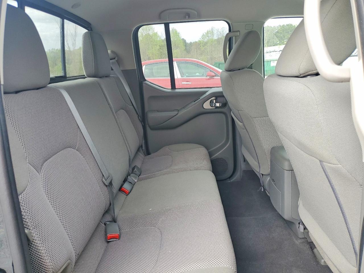 2019 Nissan Frontier SV
