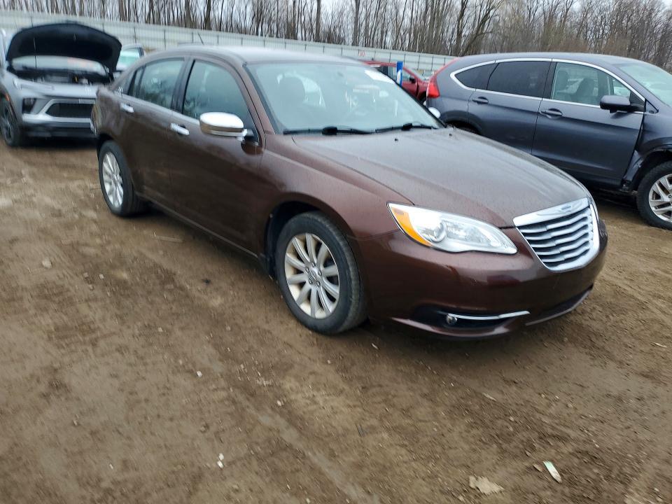 2013 Chrysler 200 Limited
