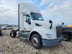 2017 Peterbilt 579 Semi Truck