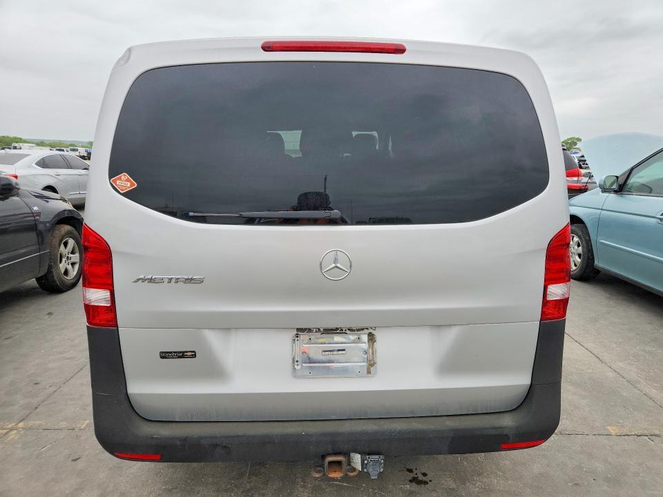 2016 Mercedes-Benz Metris