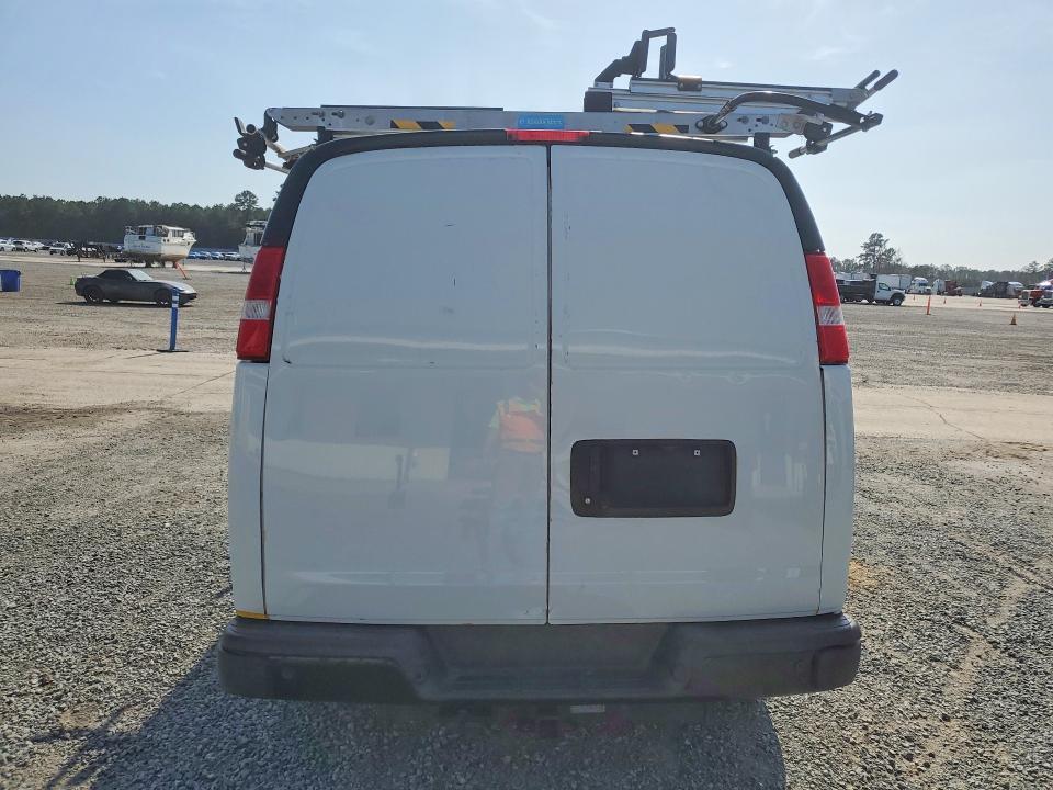 2021 Chevrolet Express G2500