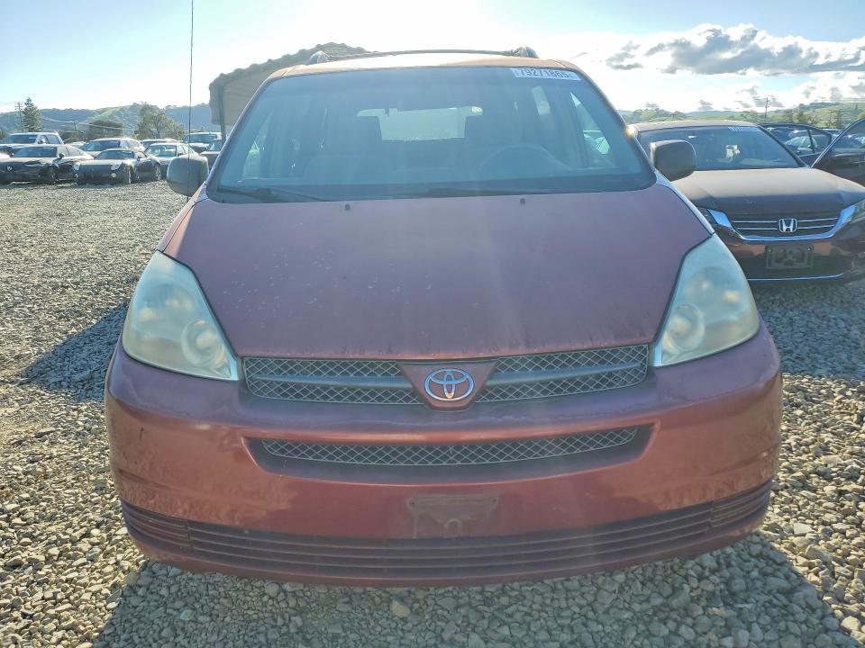2004 Toyota Sienna le 7 Passenger