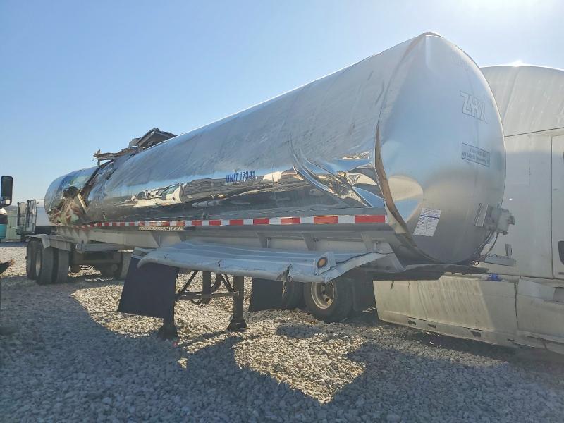 2017 Walker Tank Trailer