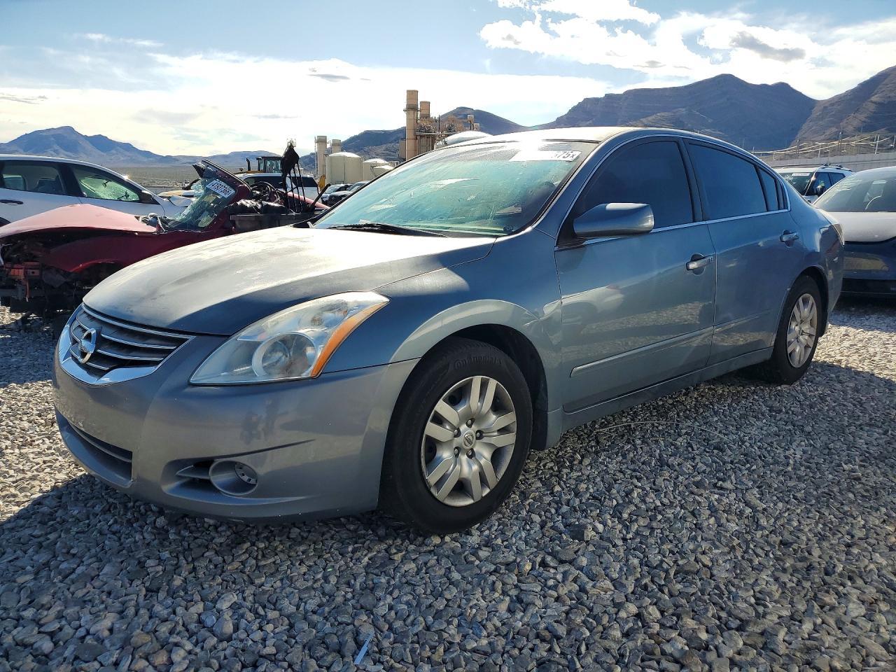 2010 Niss Altima
