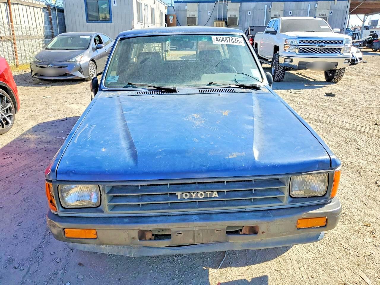 1987 Toyota Pickup Base