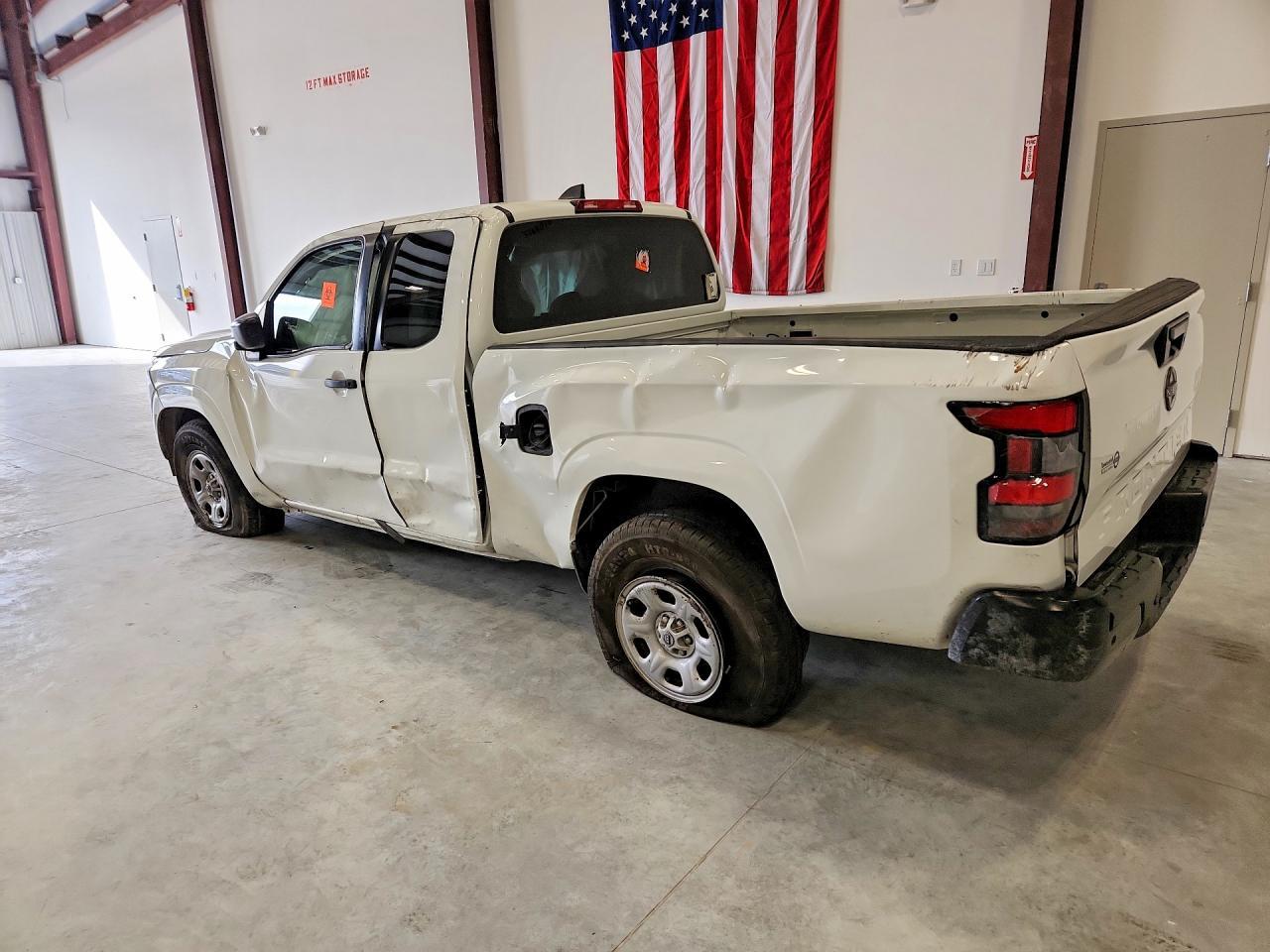 2023 Nissan Frontier S