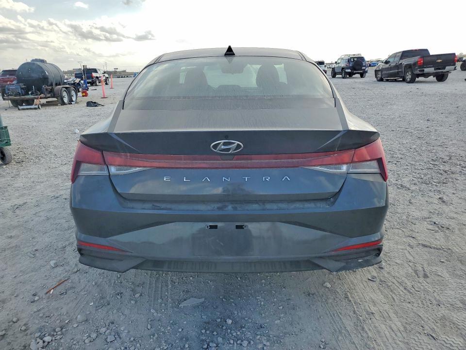 2021 Hyundai Elantra se
